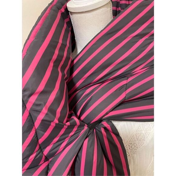 New Anthropologie Striped Puffer Scarf Size One Size - Picture 5 of 8